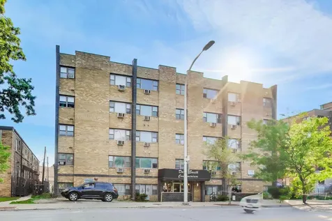7854 South South Shore Drive Chicago IL 60649