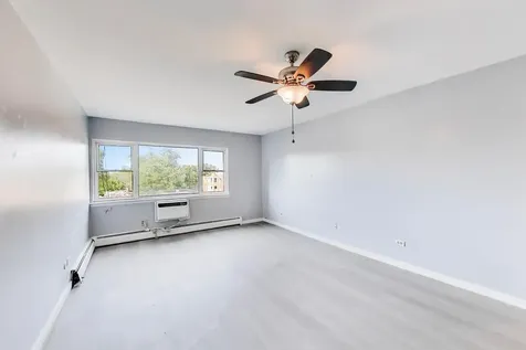 7854 South South Shore Drive Chicago IL 60649