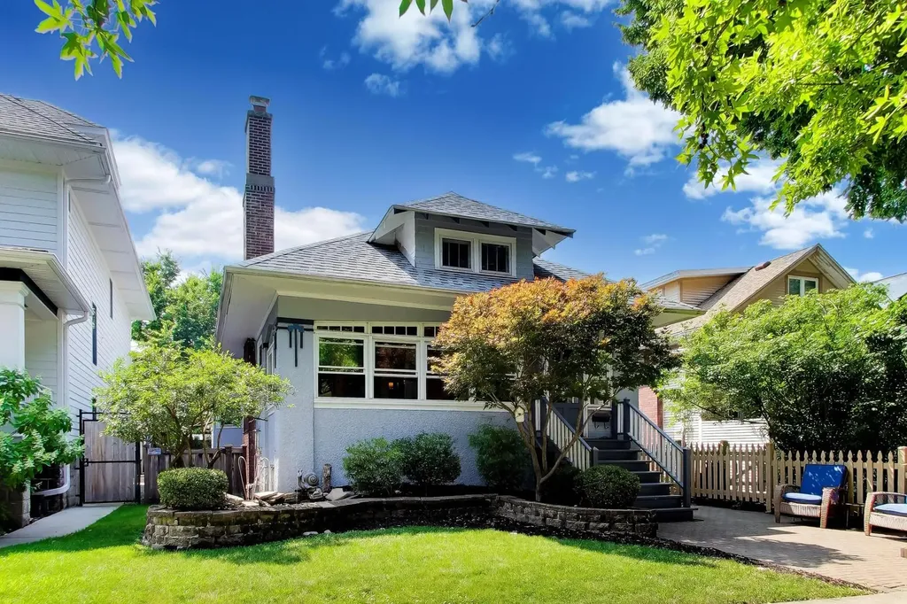 617 Clarence Avenue Oak Park IL 60304