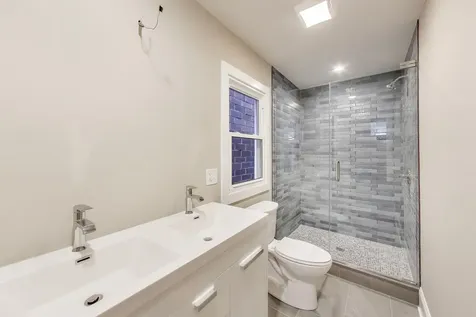 1429 West Grand Avenue Chicago IL 60642