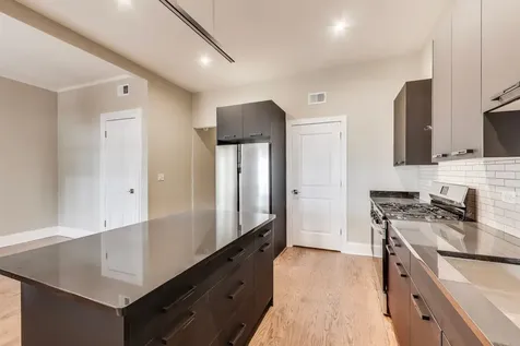 1429 West Grand Avenue Chicago IL 60642
