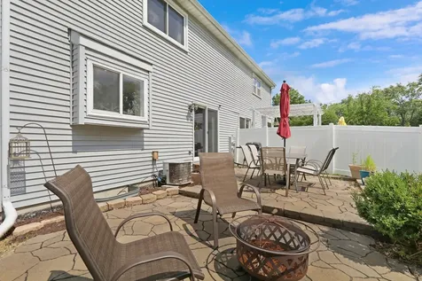492 Donin Drive Antioch IL 60002