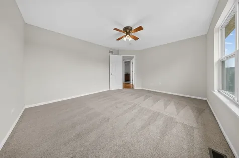 16055 Selfridge Circle Plainfield IL 60586