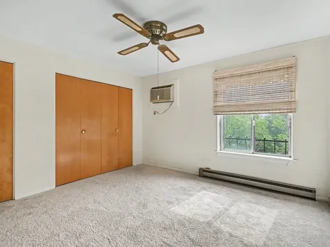 931 West Arquilla Drive Glenwood IL 60425
