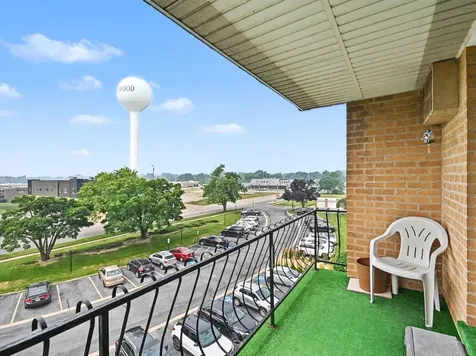 931 West Arquilla Drive Glenwood IL 60425