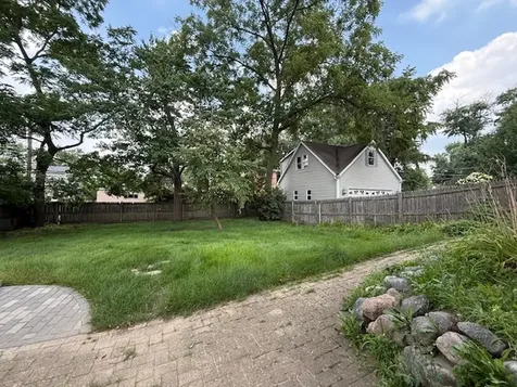 318 South Hale Street Palatine IL 60067