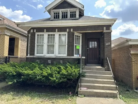 3353 West 61st Street Chicago IL 60629