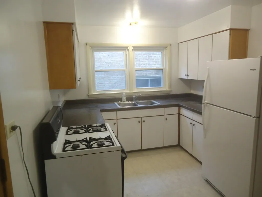 4936 Greenwood Street Skokie IL 60077