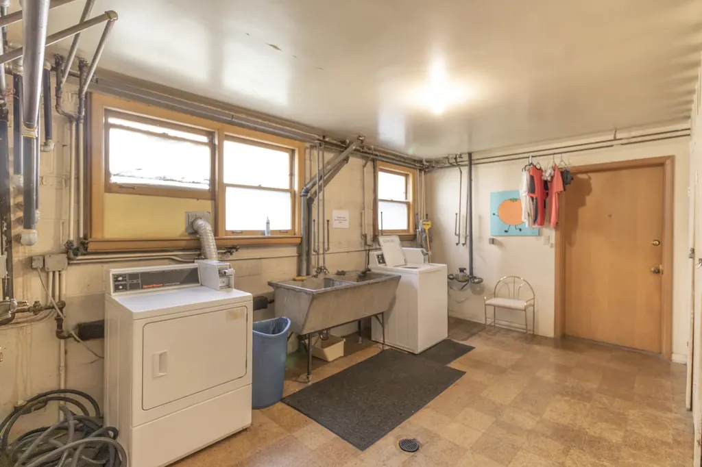 4936 Greenwood Street Skokie IL 60077