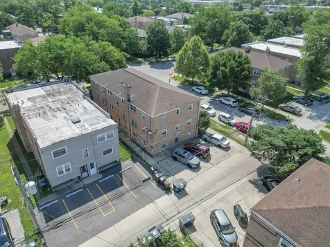 4936 Greenwood Street Skokie IL 60077