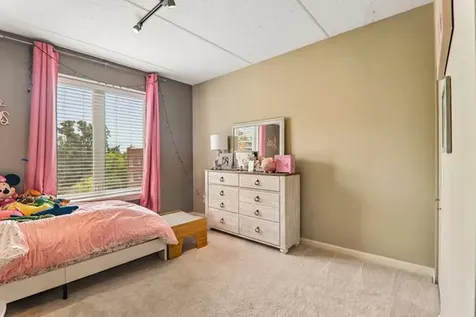 1670 Mill Street Des Plaines IL 60016