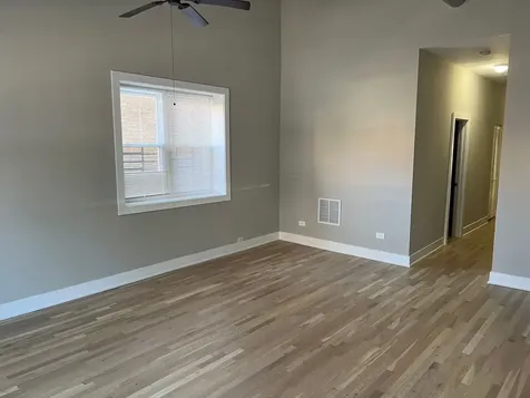 1753 West Augusta Avenue Chicago IL 60622
