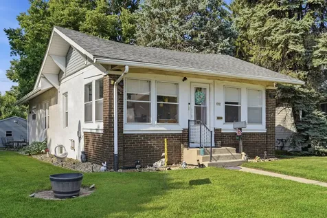 1010 West 5th Street Sterling IL 61081
