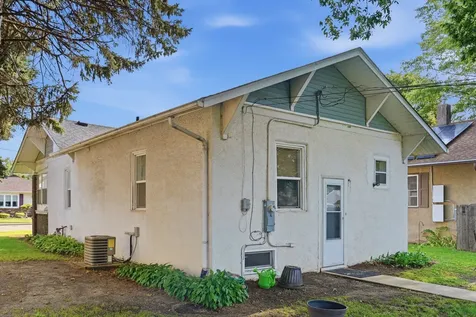 1010 West 5th Street Sterling IL 61081