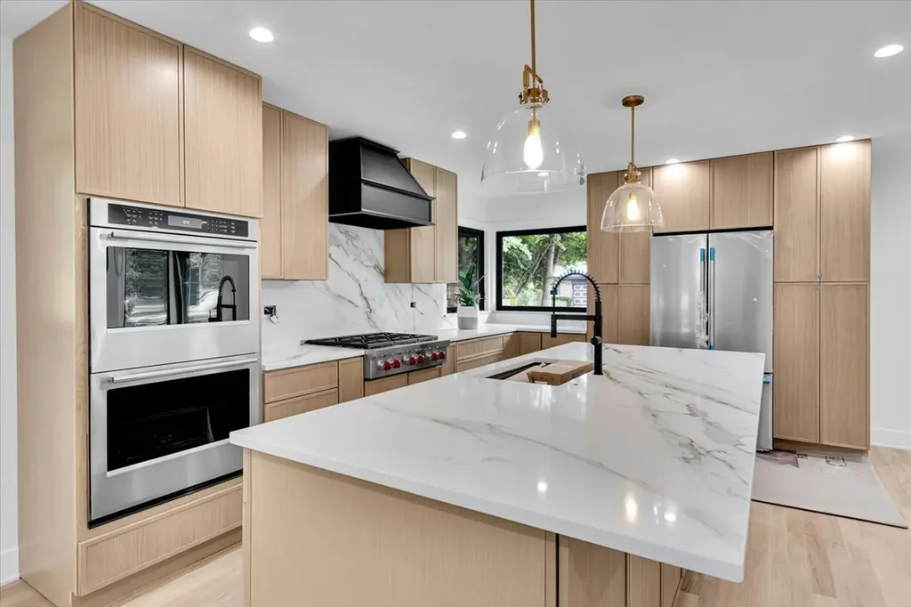 2740 Orchard Lane Wilmette IL 60091