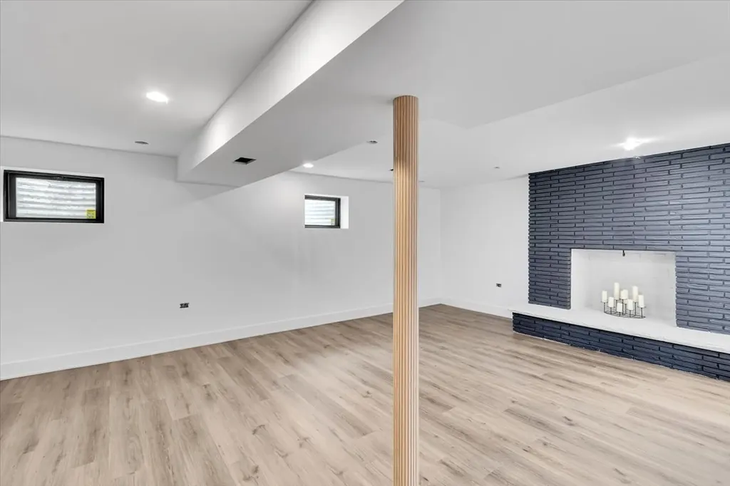2740 Orchard Lane Wilmette IL 60091