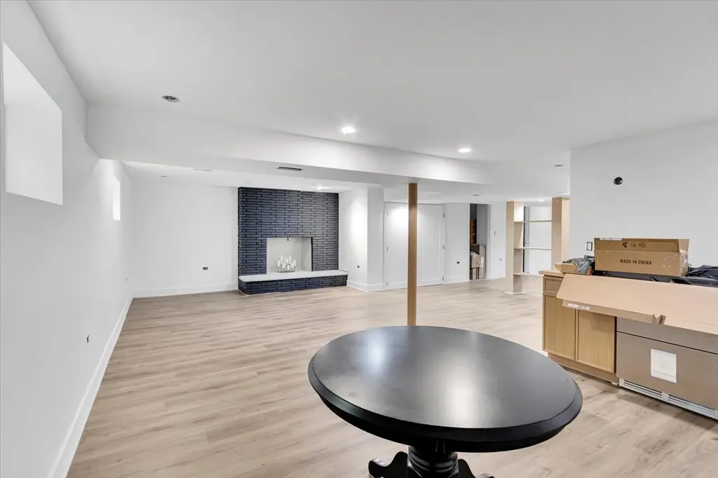 2740 Orchard Lane Wilmette IL 60091