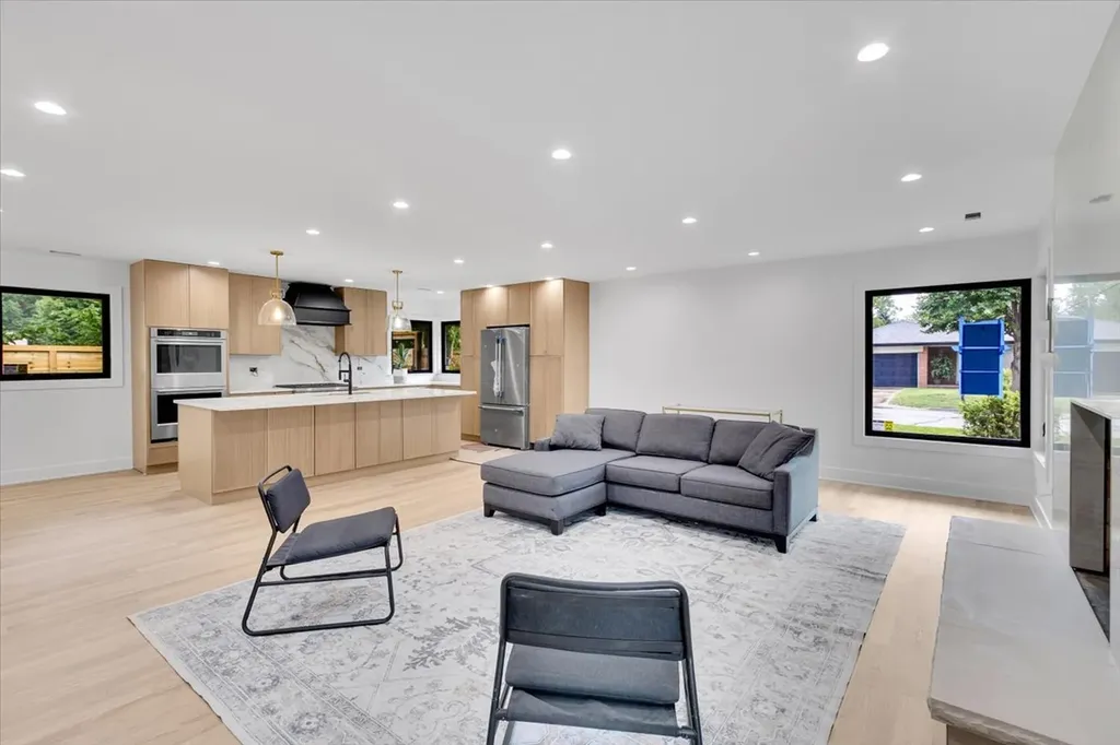 2740 Orchard Lane Wilmette IL 60091