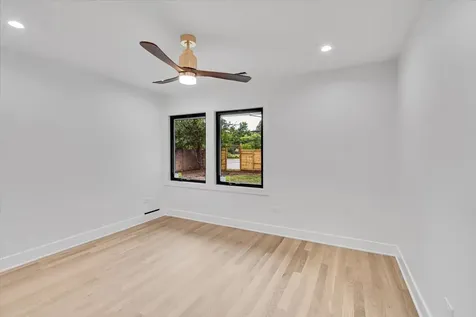 2740 Orchard Lane Wilmette IL 60091
