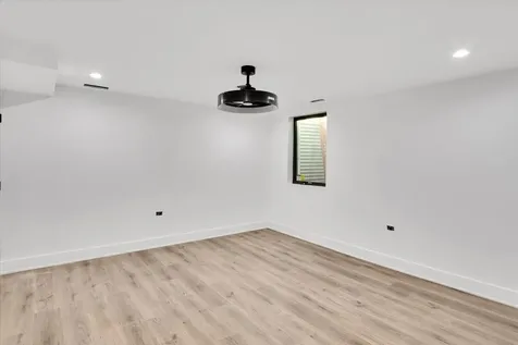 2740 Orchard Lane Wilmette IL 60091
