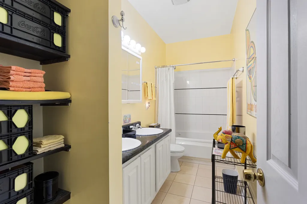 3512 West Leland Avenue Chicago IL 60625