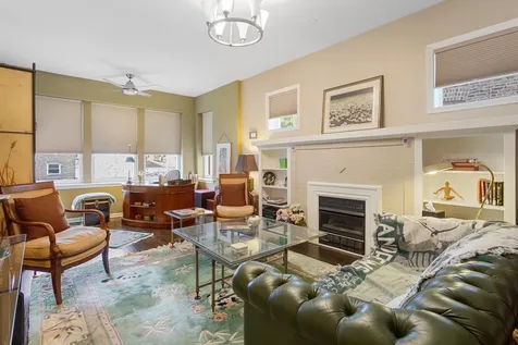 3512 West Leland Avenue Chicago IL 60625