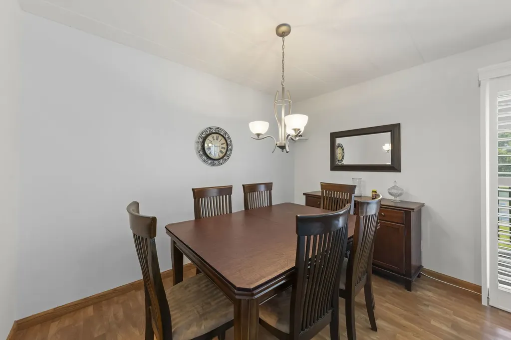 6443 Clarendon Hills Road Willowbrook IL 60527