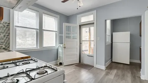 5714 North Christiana Avenue Chicago IL 60659