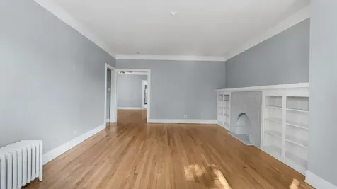 5714 North Christiana Avenue Chicago IL 60659