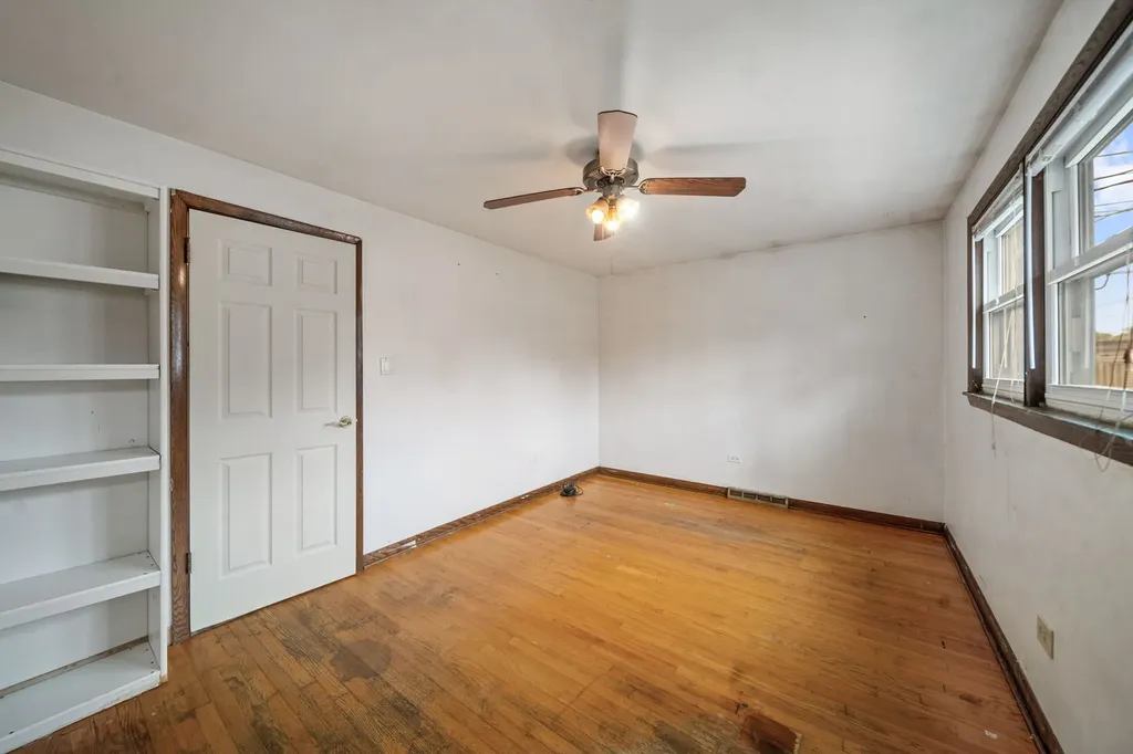 3753 South Emerald Avenue Chicago IL 60609