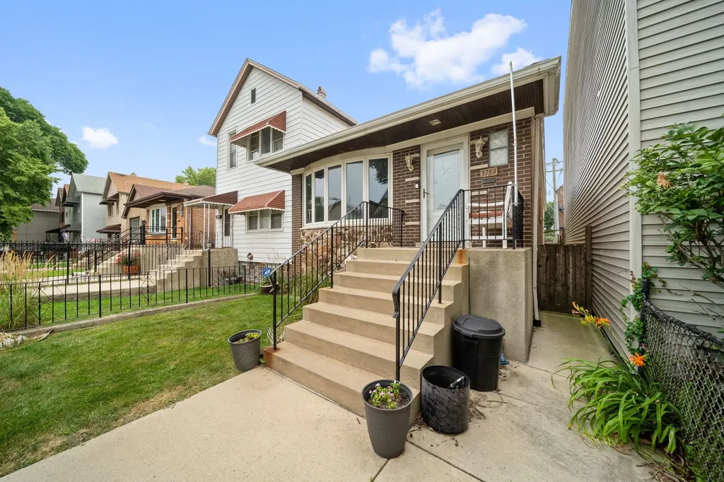 3753 South Emerald Avenue Chicago IL 60609