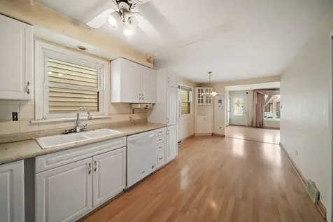 3753 South Emerald Avenue Chicago IL 60609