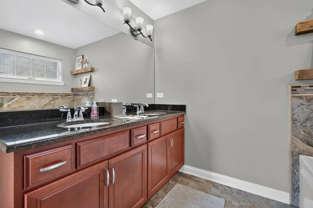 15526 South Red Bud Lane Lockport IL 60441