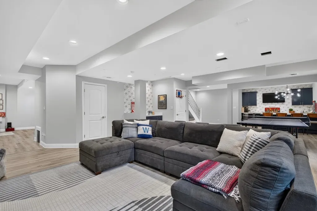 15526 South Red Bud Lane Lockport IL 60441