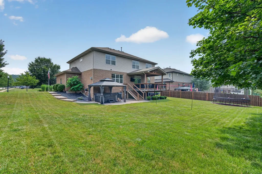 15526 South Red Bud Lane Lockport IL 60441