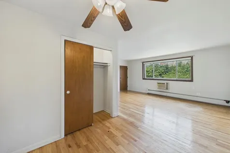7019 North Ridge Boulevard Chicago IL 60645
