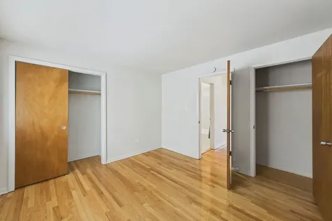 7019 North Ridge Boulevard Chicago IL 60645