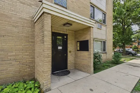 7019 North Ridge Boulevard Chicago IL 60645