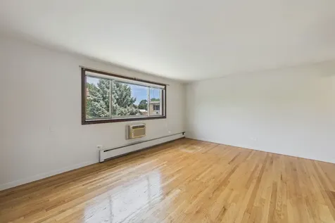 7019 North Ridge Boulevard Chicago IL 60645