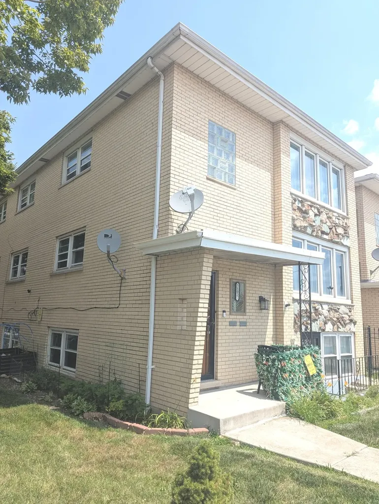 5802 South Archer Avenue Chicago IL 60638