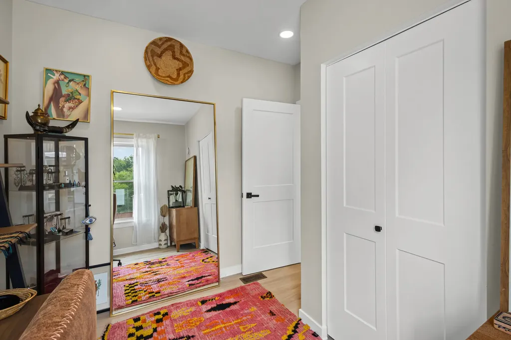 5144 North Kolmar Avenue Chicago IL 60630