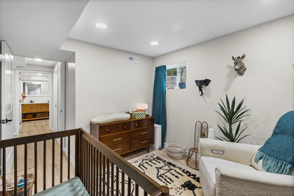 5144 North Kolmar Avenue Chicago IL 60630