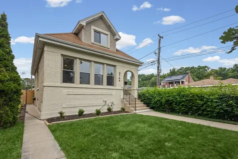 5144 North Kolmar Avenue Chicago IL 60630
