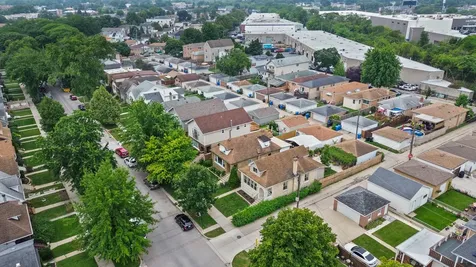 5144 North Kolmar Avenue Chicago IL 60630