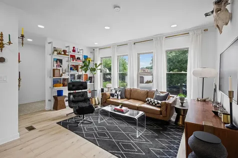 5144 North Kolmar Avenue Chicago IL 60630