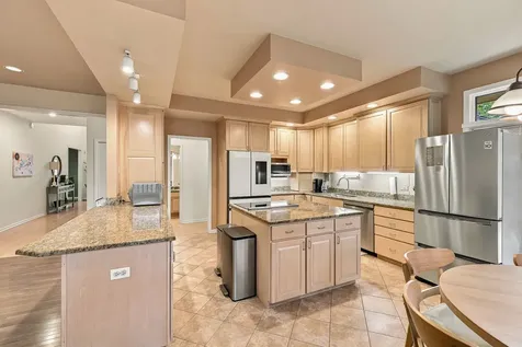 4821 Deepwood Lane Palatine IL 60067