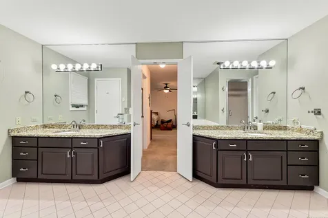 4821 Deepwood Lane Palatine IL 60067