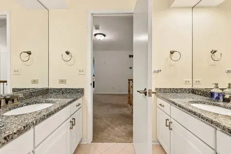 4821 Deepwood Lane Palatine IL 60067