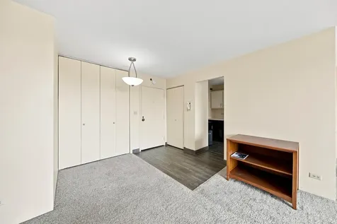 1800 7TH Street East Moline IL 61244