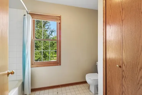 322 Chesapeake Lane Bloomingdale IL 60108